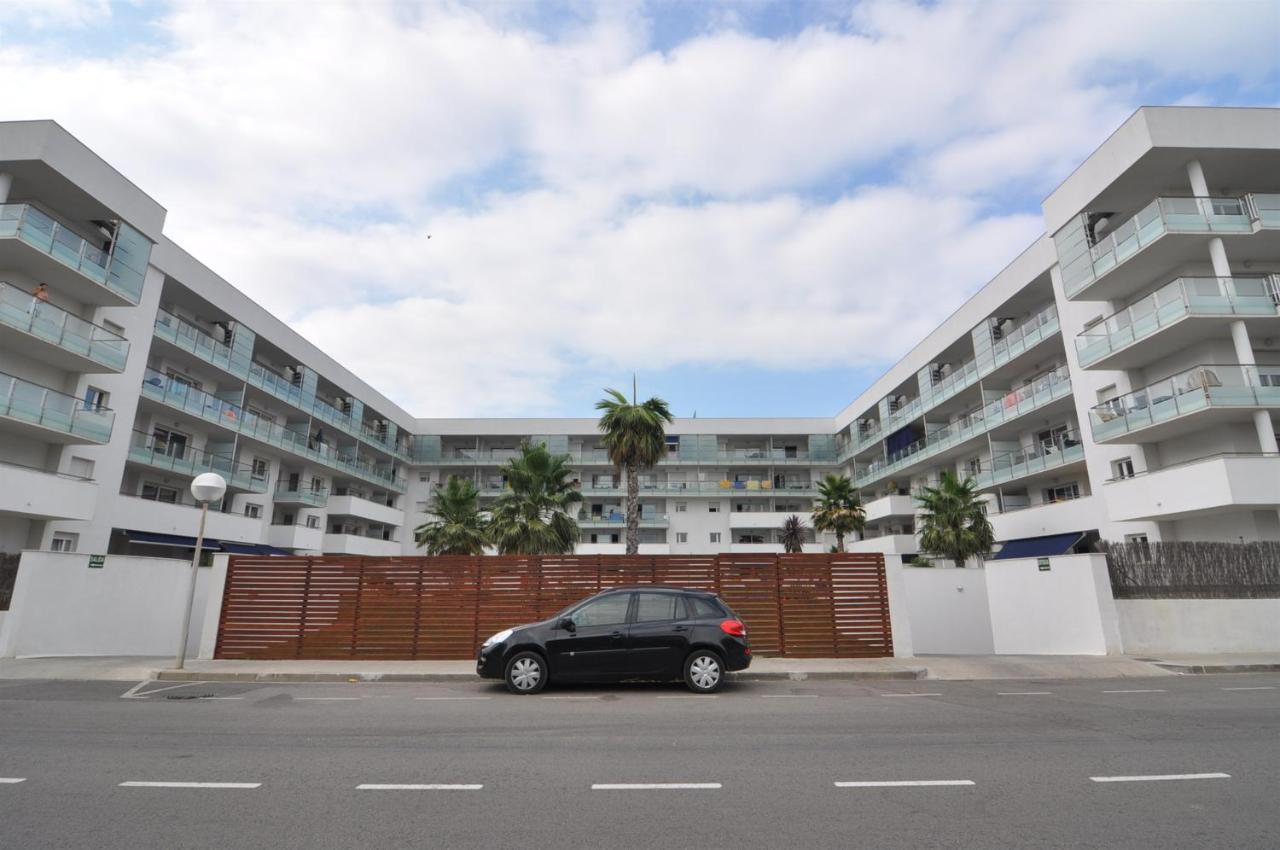 Portomar 126: Seaside With Terrace And Parking In Apartment Roses