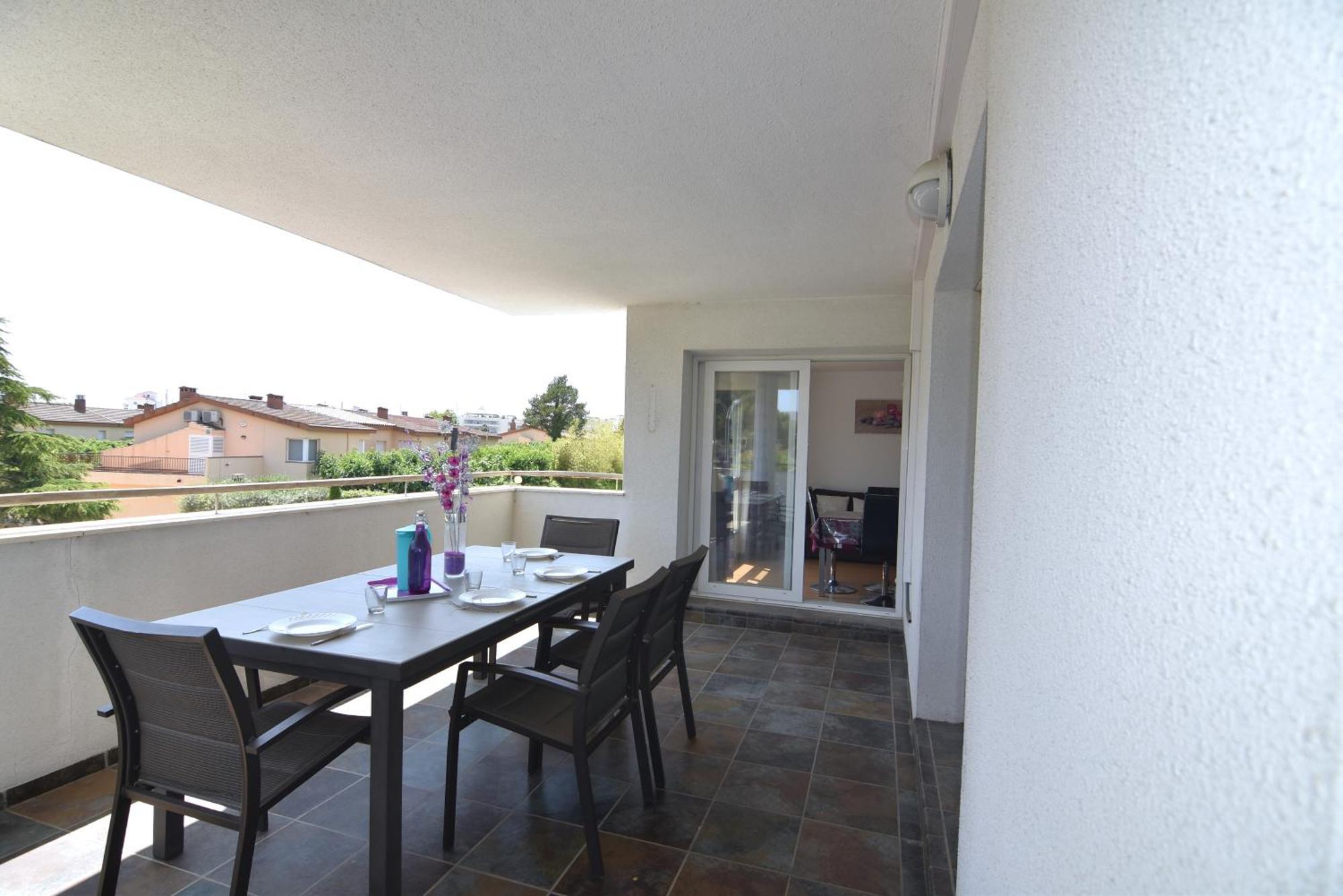 Apartment Rnet - Portomar 126 - En Santa Margarita, Roses: Gran Terraza, Aire Acondicionado, Parking.
