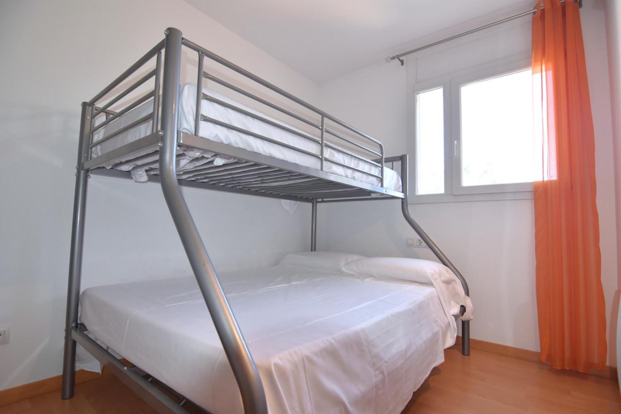 Apartment Rnet - Portomar 126 - En Santa Margarita, Roses: Gran Terraza, Aire Acondicionado, Parking. *