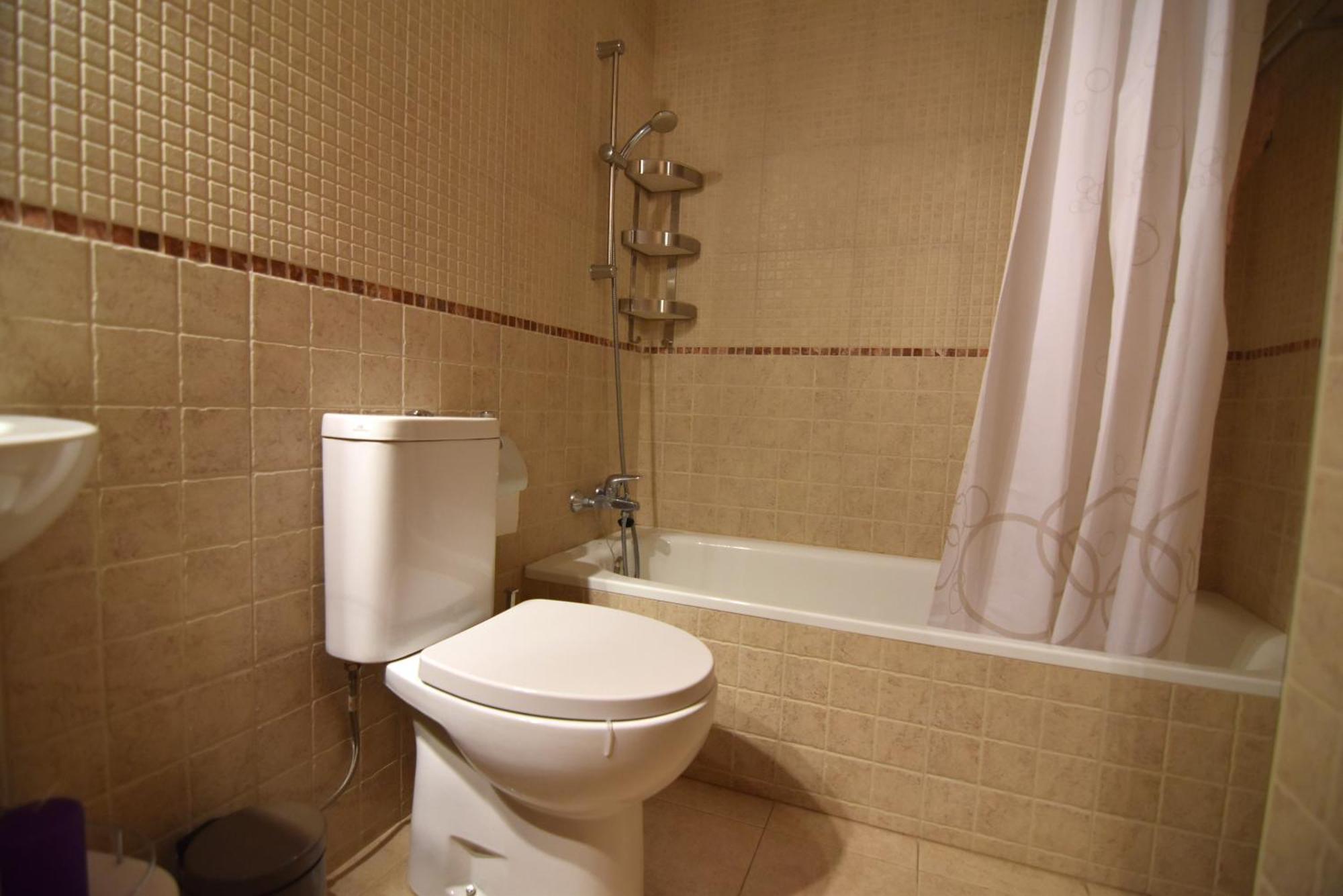 Appartement Rnet - Portomar 126 - En Santa Margarita, Roses: Gran Terraza, Aire Acondicionado, Parking. Roses